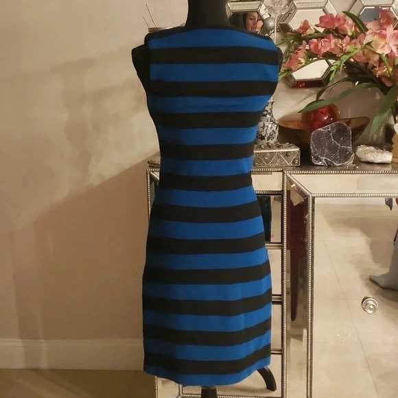 Diane von Furstenberg wool dress size 4 - Picture 3 of 5